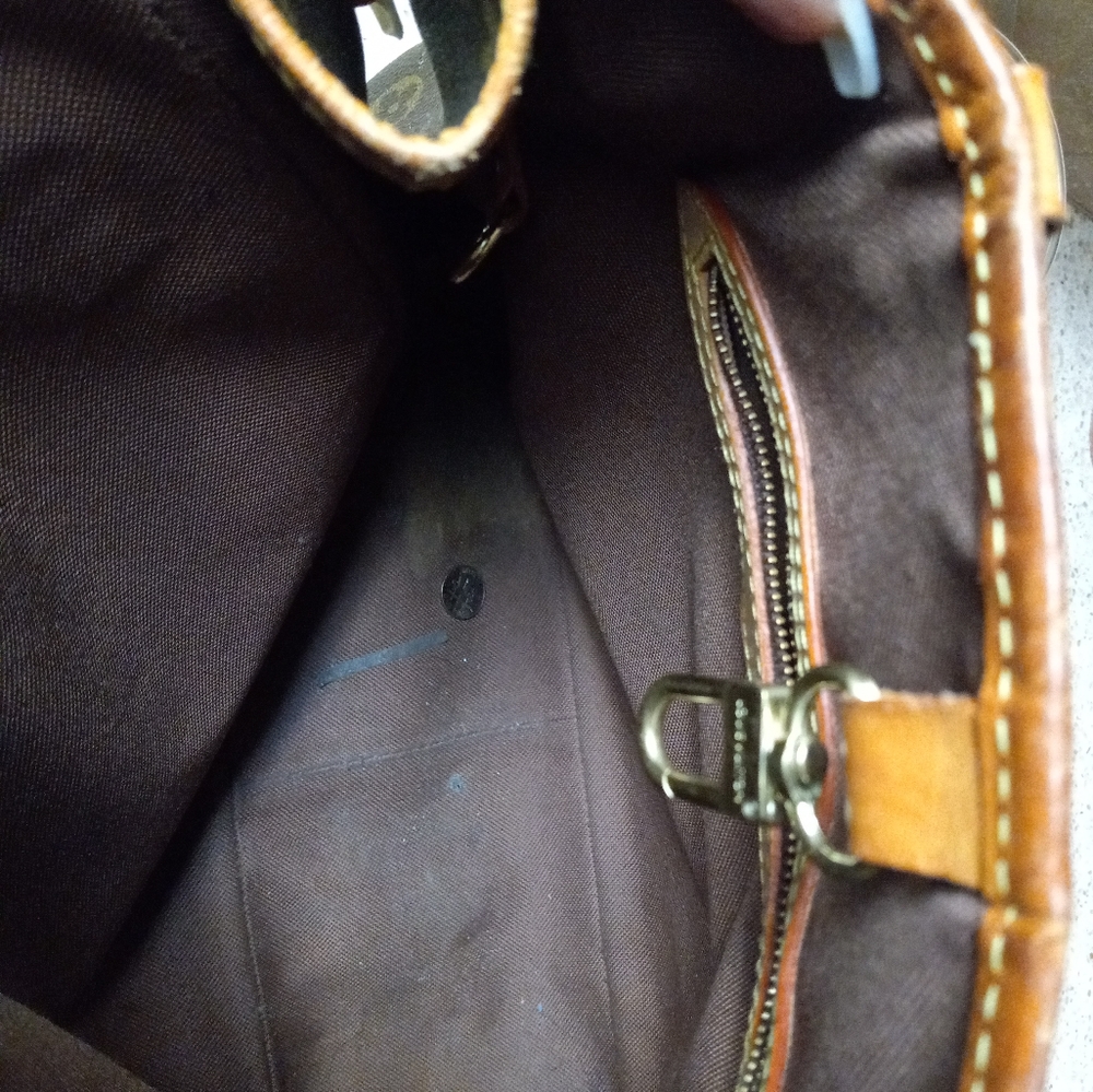 Authentic Still Decent Purse - Picture 3 of 4
